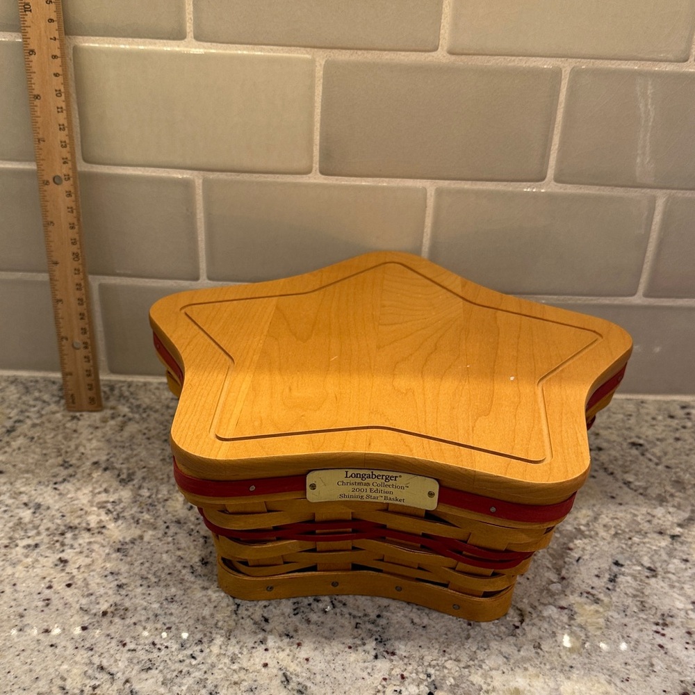 Longaberger Shining Star Basket with Red Accents Christmas 2001